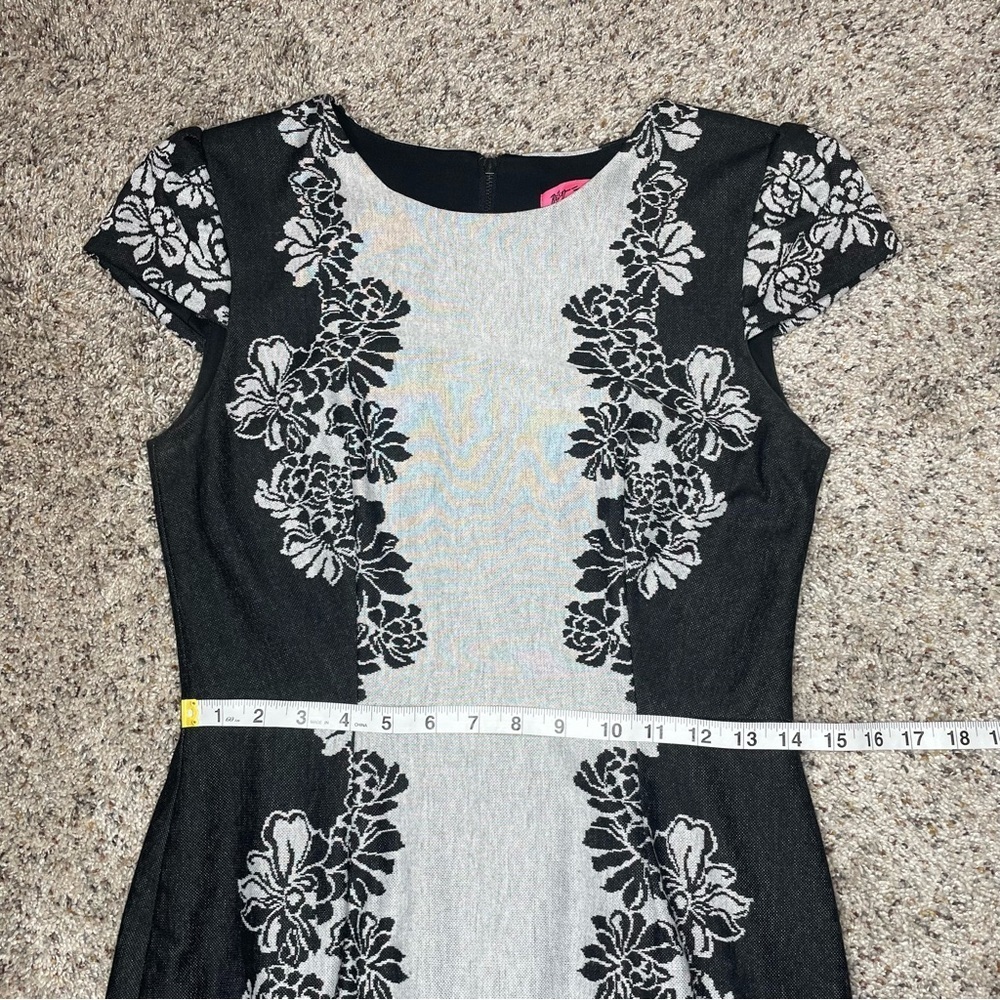 Betsey Johnson Floral Cap Sleeve Midi Pencil Dress Black Grey 6 Office - Picture 8 of 9